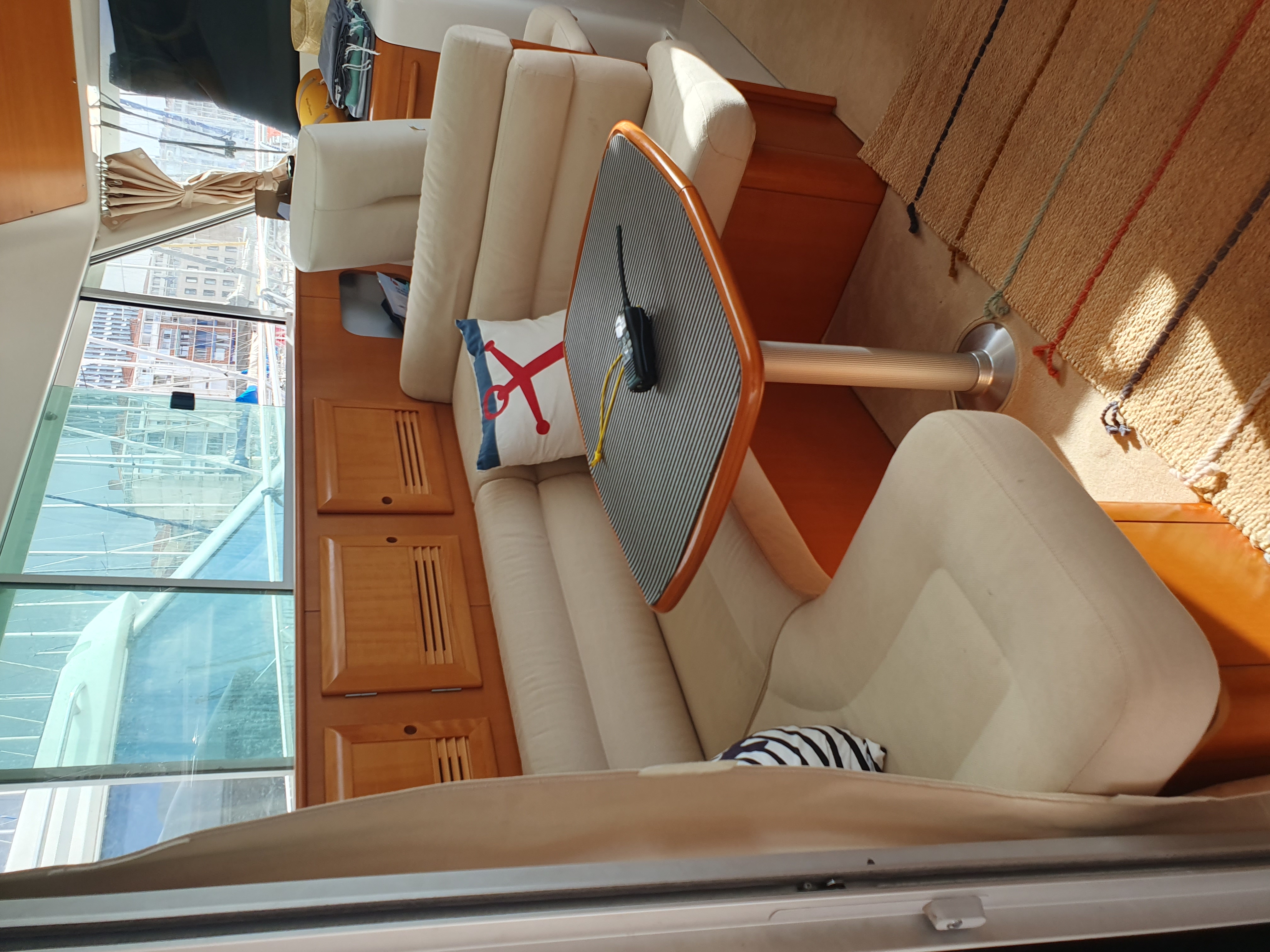 slider 35 Beneteau Antares 10.80